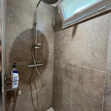 Διαμέρισμα Rez-de-villa Avec Terrasse Privative Sur Jardin