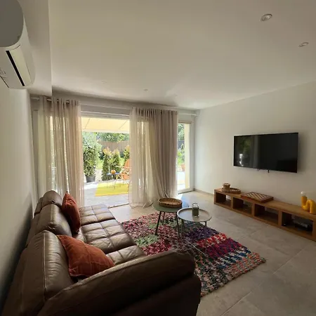 公寓 Rez-de-villa Avec Terrasse Privative Sur Jardin