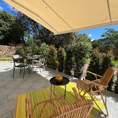 Apartment Rez-de-villa Avec Terrasse Privative Sur Jardin Ajaccio (Corsica)
