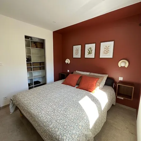 Apartment Rez-de-villa Avec Terrasse Privative Sur Jardin *