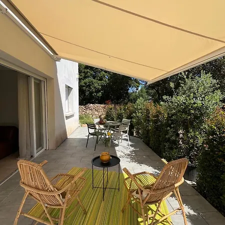 Rez-de-villa Avec Terrasse Privative Sur Jardin Apartment Ajaccio (Corsica)