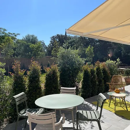 Rez-de-villa Avec Terrasse Privative Sur Jardin Ajaccio (Corsica)